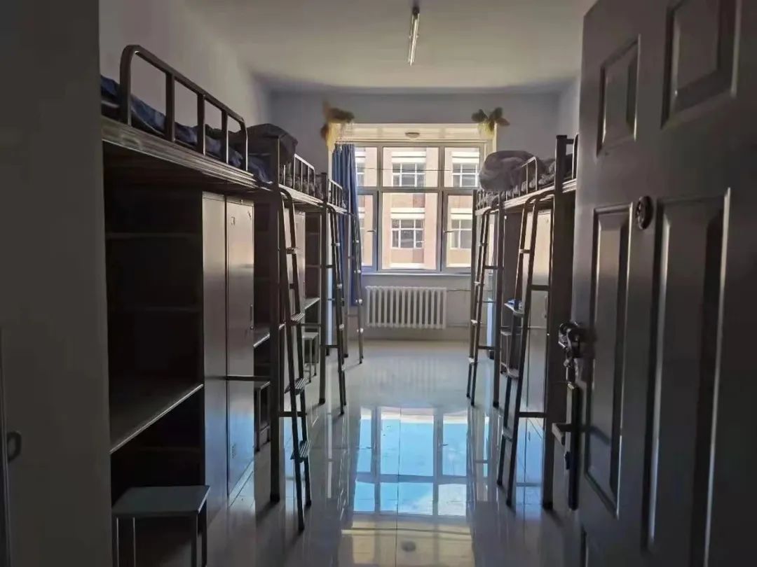 呼和浩特职业技术大学宿舍条件怎么样，有空调吗（含宿舍图片）