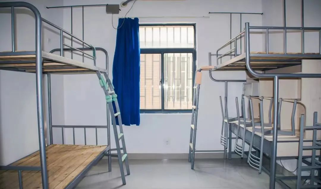 上海科学技术职业学院宿舍条件怎么样,有空调吗(含宿舍图片) 上海科学技术职业学院宿舍条件怎么样,有空调吗(含宿舍图片)