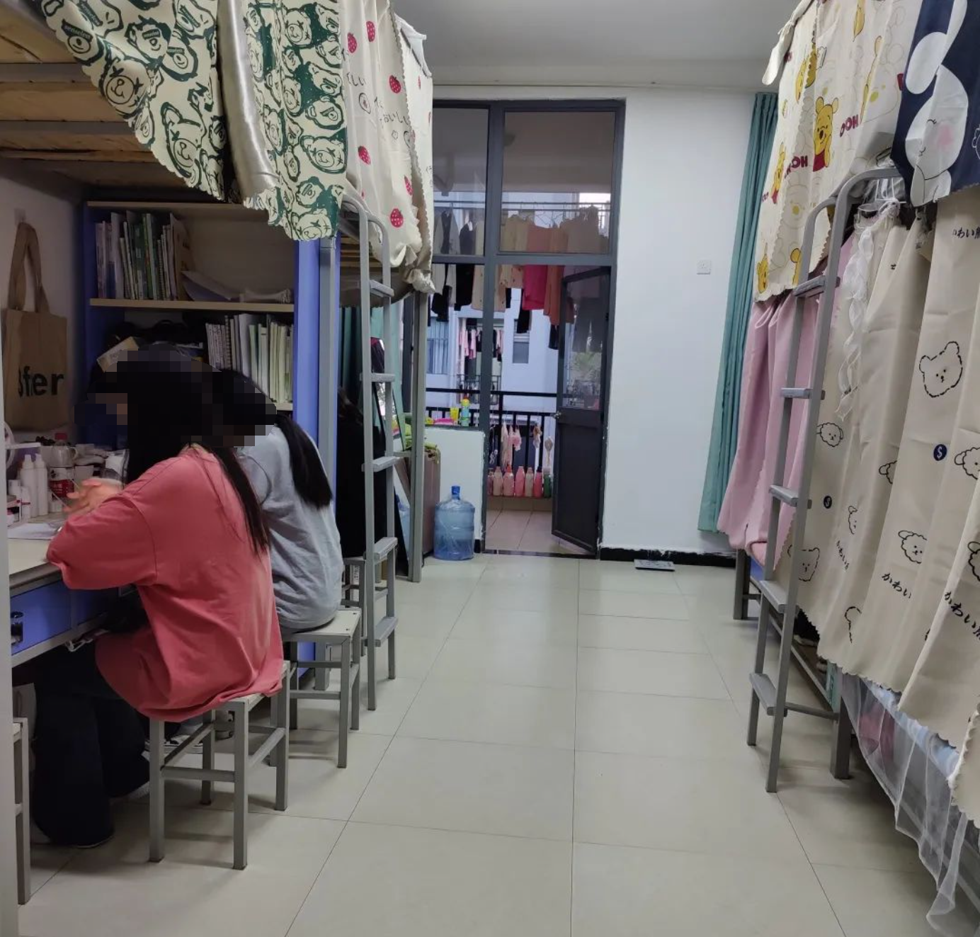 西双版纳职业技术学院宿舍条件怎么样，有空调吗（含宿舍图片）