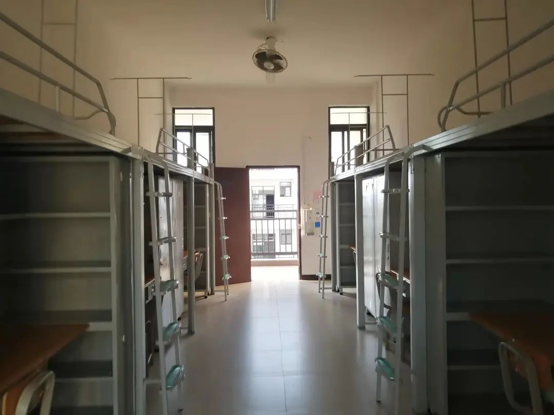 桂林旅游学院宿舍条件怎么样，有空调吗（含宿舍图片）