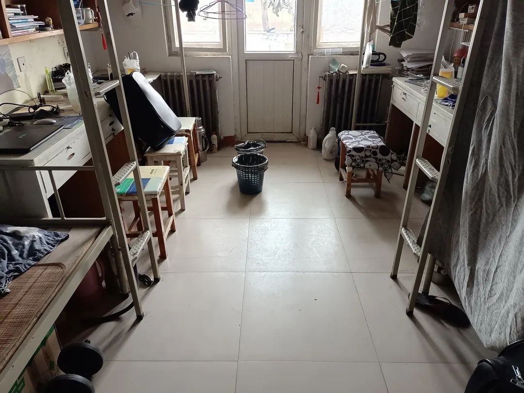 中原工学院宿舍条件怎么样，有空调吗