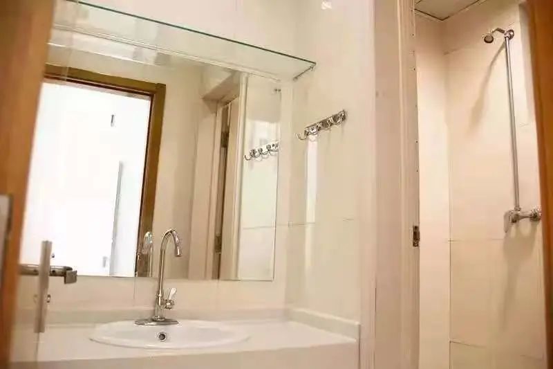 北京第二外国语学院中瑞酒店管理学院宿舍条件怎么样，有空调吗（含宿舍图片）