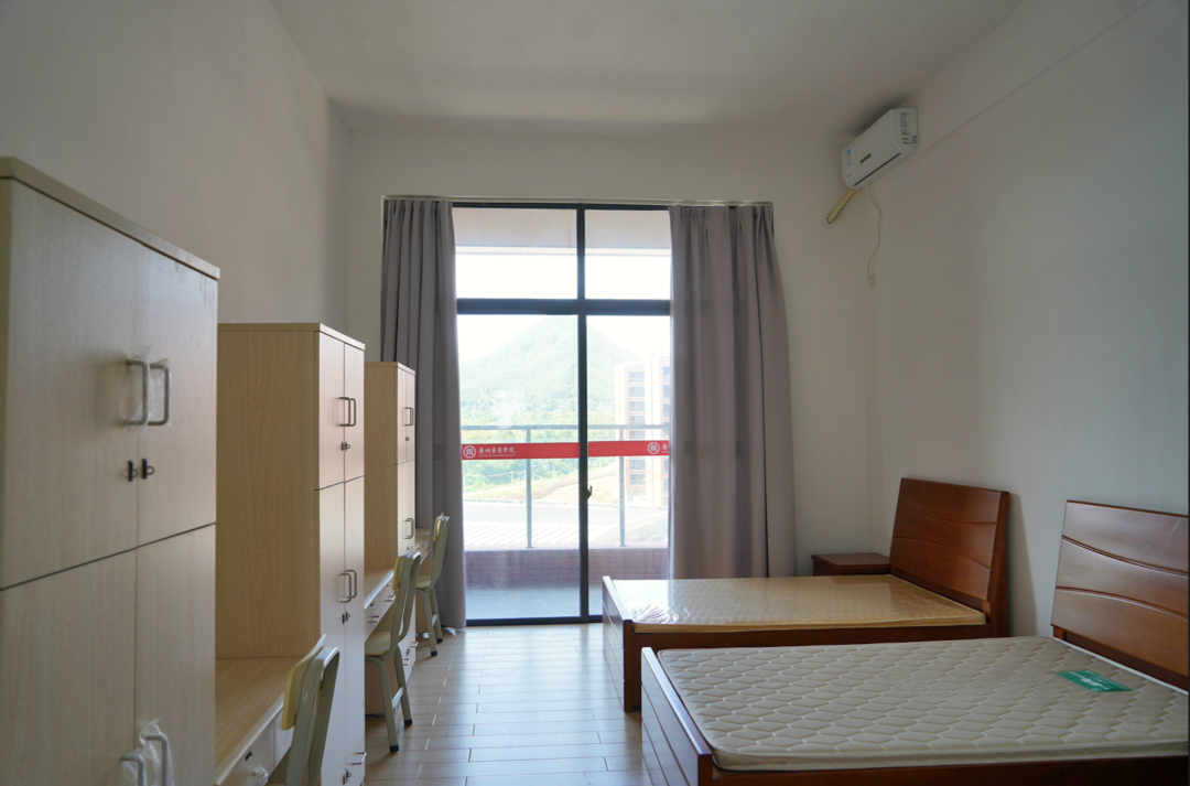 广州华商学院宿舍条件怎么样，有空调吗（含宿舍图片）
