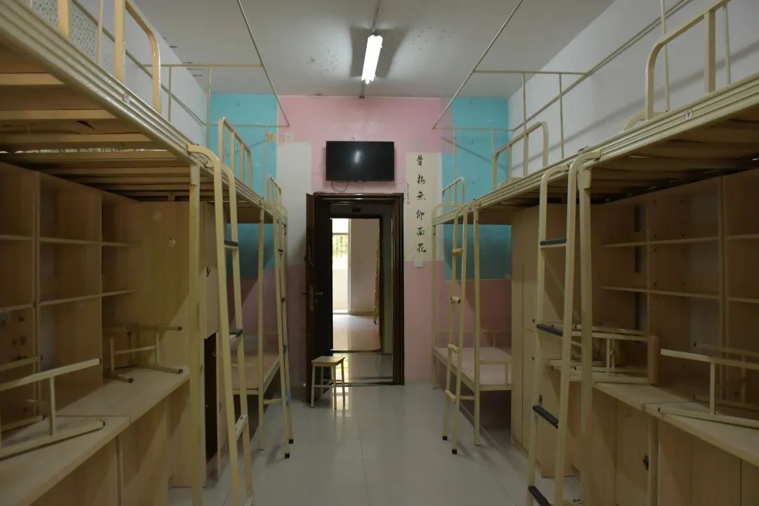 贵州黔南经济学院宿舍条件怎么样，有空调吗（含宿舍图片）
