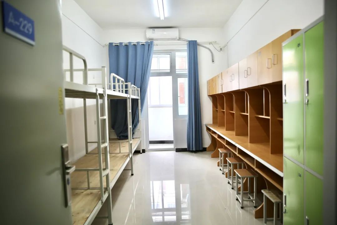 河南应用技术职业学院宿舍条件怎么样，有空调吗（含宿舍图片）